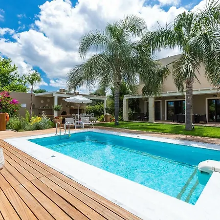 Вилла Aria - Private Pool, Playground, Ping Pong & Close To Beach, By Thinkvilla