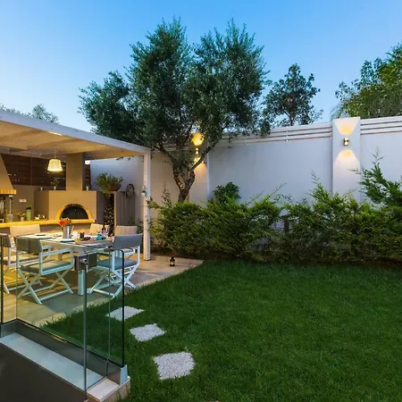 Вилла Aria - Private Pool, Playground, Ping Pong & Close To Beach, By Thinkvilla