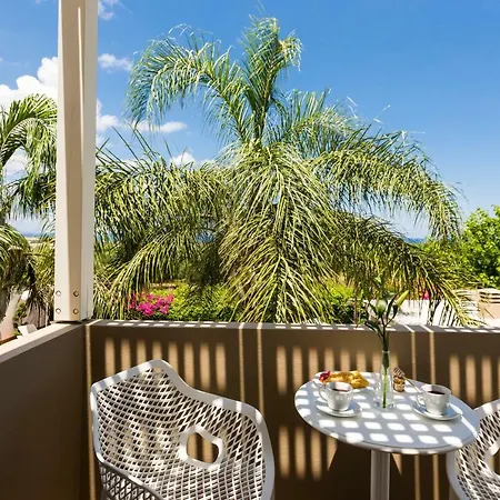 Aria - Private Pool, Playground, Ping Pong & Close To Beach, By Thinkvilla Villa