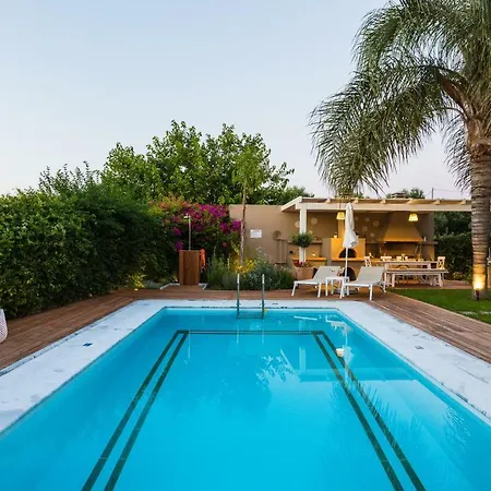 Villa Aria - Private Pool, Playground, Ping Pong & Close To Beach, By Thinkvilla Pigi (Crete)