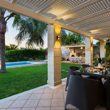 Aria - Private Pool, Playground, Ping Pong & Close To Beach, By Thinkvilla Pigi (Crete)