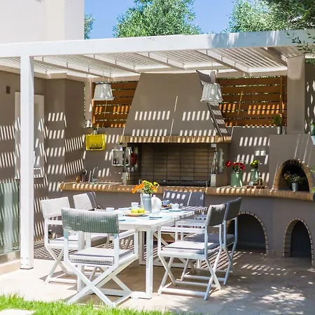 Villa Aria - Private Pool, Playground, Ping Pong & Close To Beach, By Thinkvilla Pigi (Crete)