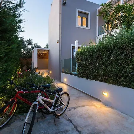 Villa Aria - Private Pool, Playground, Ping Pong & Close To Beach, By Thinkvilla